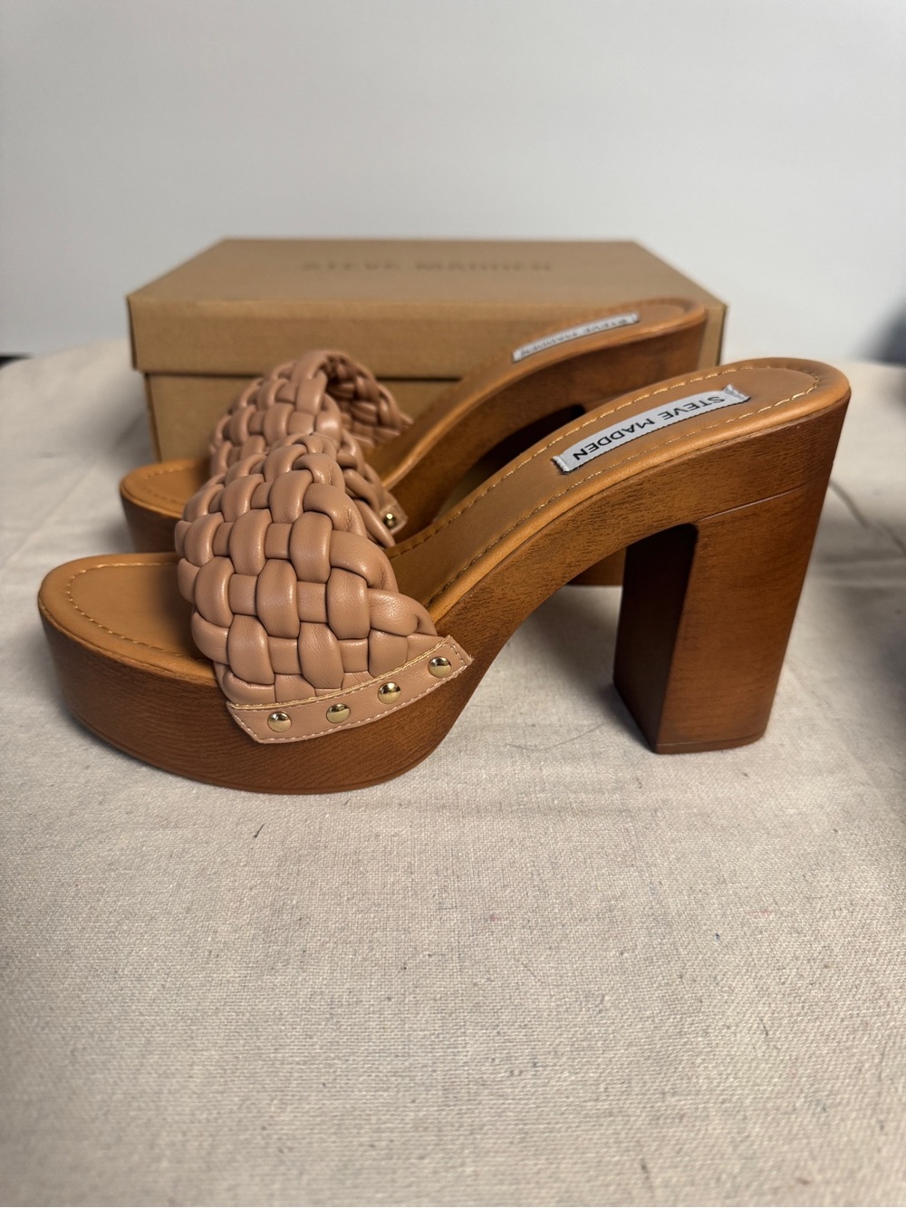 Steve Madden Amazed Nude Tan Braided Platform Mules Kashtyn